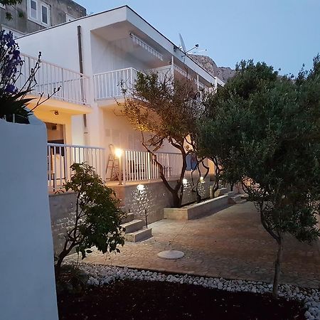 Apartments Santic 波达卡 外观 照片